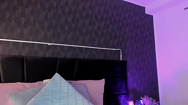 Snapshot of Anneth__M chatting on January 25, 7:39 pm Anneth M online show from January 25, 7:39 pm