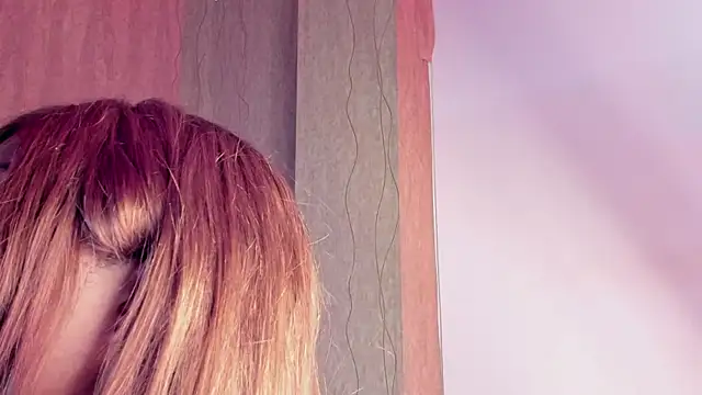 Snapshot of Anneth__M chatting on January 25, 10:50 pm Anneth M online show from January 25, 10:50 pm