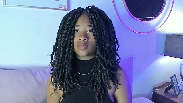 Snapshot of Anneth__M chatting on March 10, 7:29 pm Anneth M online show from March 10, 7:29 pm