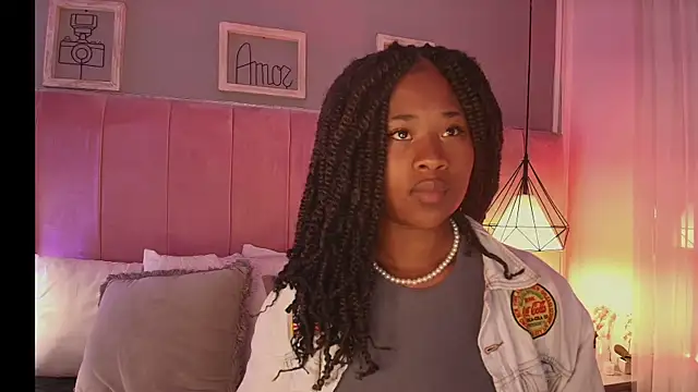 Snapshot of Anneth__M chatting on March 19, 7:38 pm Anneth M online show from March 19, 7:38 pm