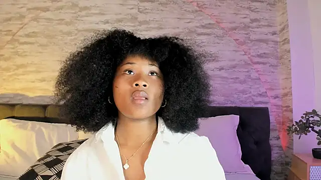 Snapshot of Anneth__M chatting on September 11, 7:36 pm Anneth M online show from September 11, 7:36 pm