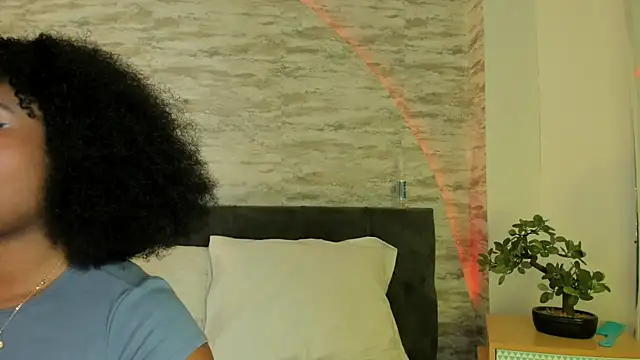 Snapshot of Anneth__M chatting on September 13, 7:46 pm Anneth M online show from September 13, 7:46 pm