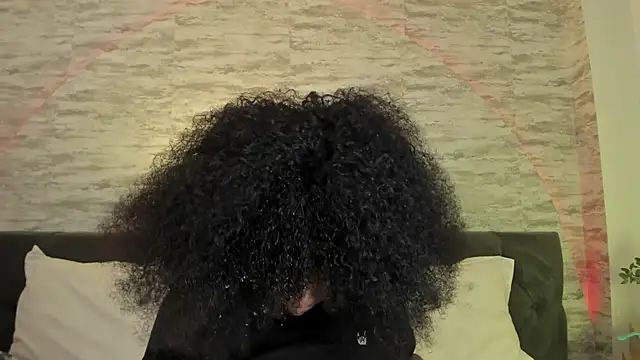 Snapshot of Anneth__M chatting on September 19, 7:58 pm Anneth M online show from September 19, 7:58 pm