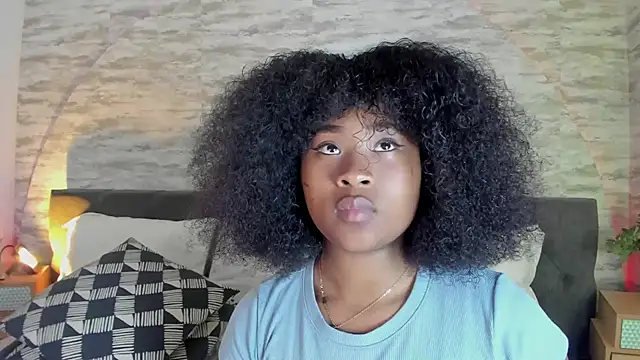 Snapshot of Anneth__M chatting on September 26, 7:40 pm Anneth M online show from September 26, 7:40 pm