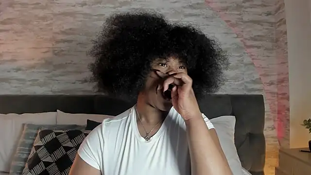 Snapshot of Anneth__M chatting on October 28, 7:49 pm Anneth M online show from October 28, 7:49 pm