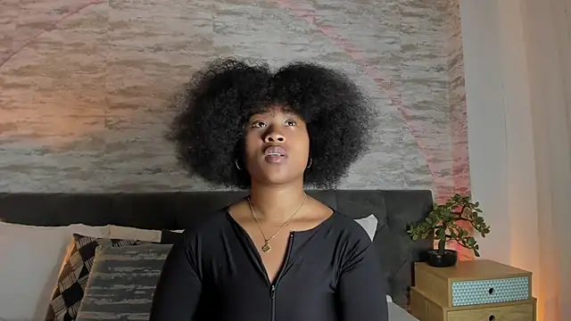 Snapshot of Anneth__M chatting on November 25, 7:36 pm Anneth M online show from November 25, 7:36 pm