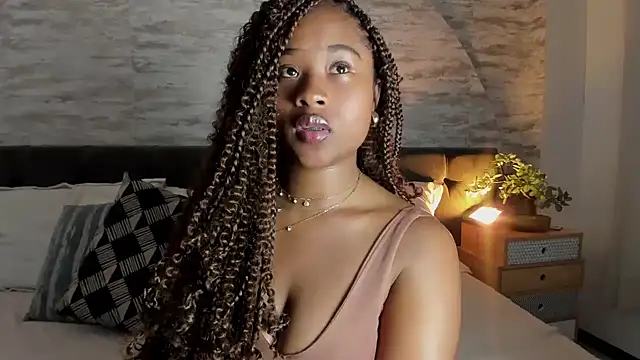 Snapshot of Anneth__M chatting on December 15, 7:40 pm Anneth M online show from December 15, 7:40 pm