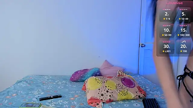 Snapshot of thamara26 chatting on November 7, 11:10 am thamara26 online show from November 7, 11:10 am