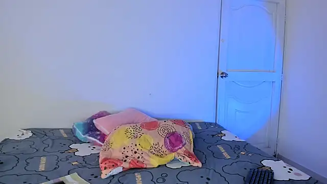 Snapshot of thamara26 chatting on November 18, 11:14 am thamara26 online show from November 18, 11:14 am