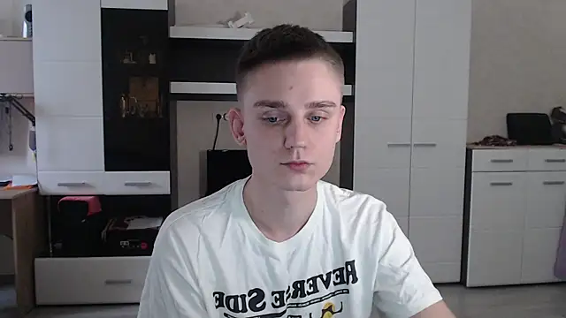 angryzan online show from January 20, 10:40 am