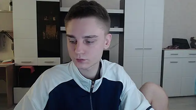 angryzan online show from February 5, 8:21 am