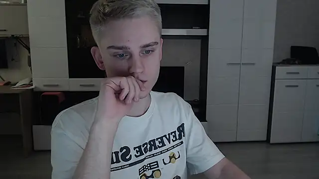 angryzan online show from February 18, 10:49 am