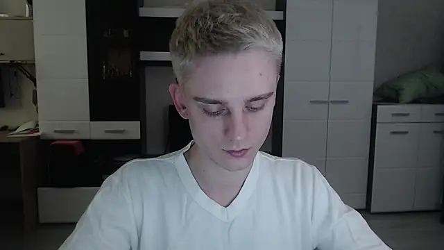 angryzan online show from February 21, 10:39 am