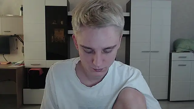 angryzan online show from February 27, 9:11 am