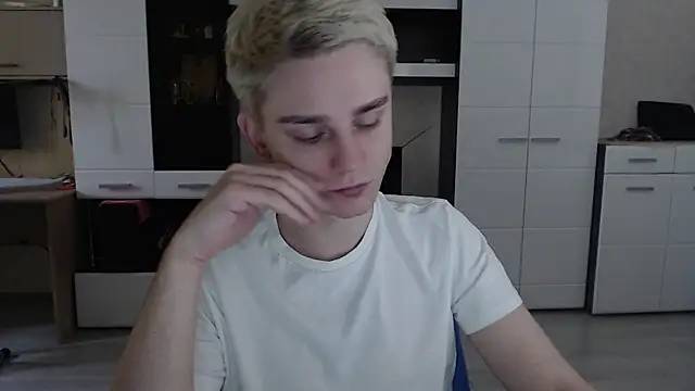 angryzan online show from March 17, 7:13 am