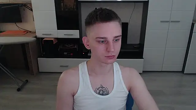 angryzan online show from October 2, 4:52 am