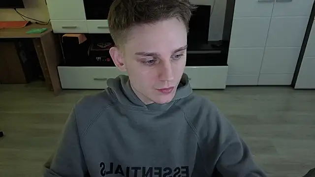 angryzan online show from February 10, 7:45 am