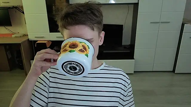 angryzan online show from March 27, 8:26 am