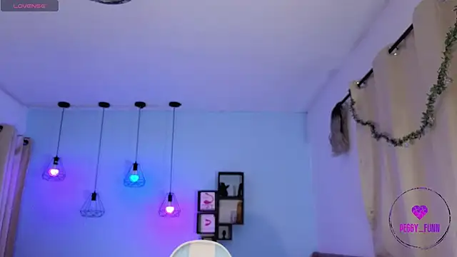 Peggy Funn online show from December 30, 2:31 am