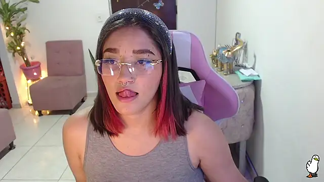 littleangel1 m online show from February 26, 9:48 pm