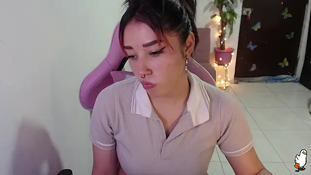 littleangel1 m online show from September 12, 9:37 pm