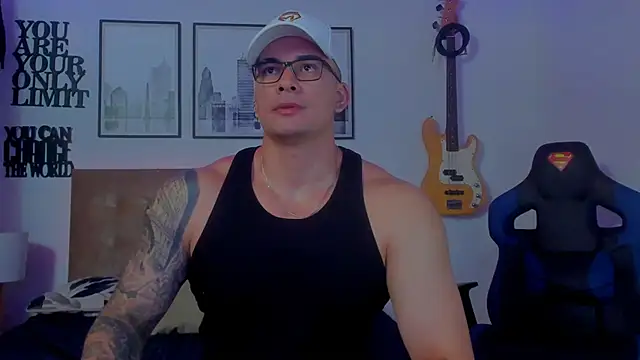 seancarreraa online show from November 7, 7:03 pm