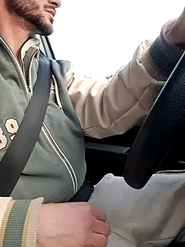 Snapshot of Zeefy chatting on January 6, 8:35 am Zeefy online show from January 6, 8:35 am