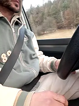 Snapshot of Zeefy chatting on January 10, 7:57 am Zeefy online show from January 10, 7:57 am