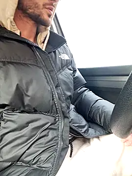 Snapshot of Zeefy chatting on January 26, 10:12 am Zeefy online show from January 26, 10:12 am