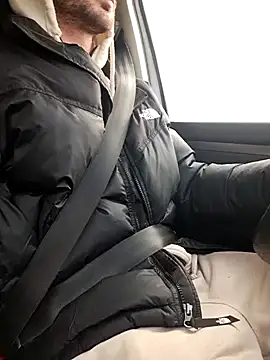 Snapshot of Zeefy chatting on February 6, 8:29 am Zeefy online show from February 6, 8:29 am