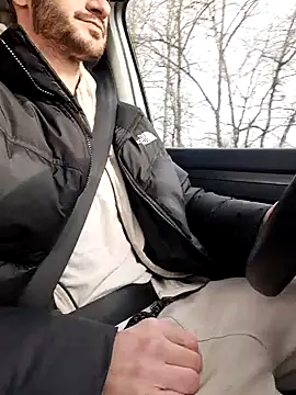 Snapshot of Zeefy chatting on February 15, 9:16 am Zeefy online show from February 15, 9:16 am