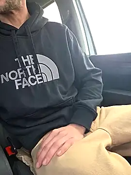 Snapshot of Zeefy chatting on December 21, 10:00 am Zeefy online show from December 21, 10:00 am