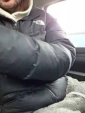 Snapshot of Zeefy chatting on January 8, 11:56 am Zeefy online show from January 8, 11:56 am