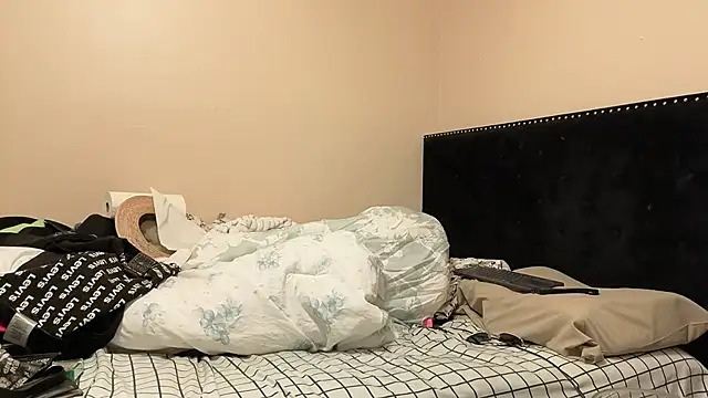 hailzeffn online show from October 26, 10:21 am