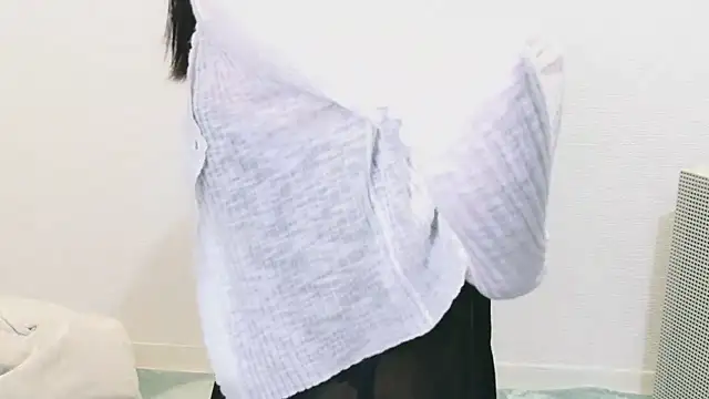 YUTSU KI online show from September 28, 4:18 am