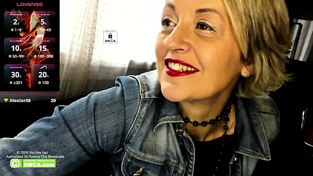 KARINASPALACIOS online show from March 9, 11:03 am