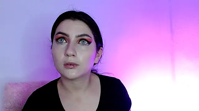 sophy rock online show from December 15, 9:19 pm