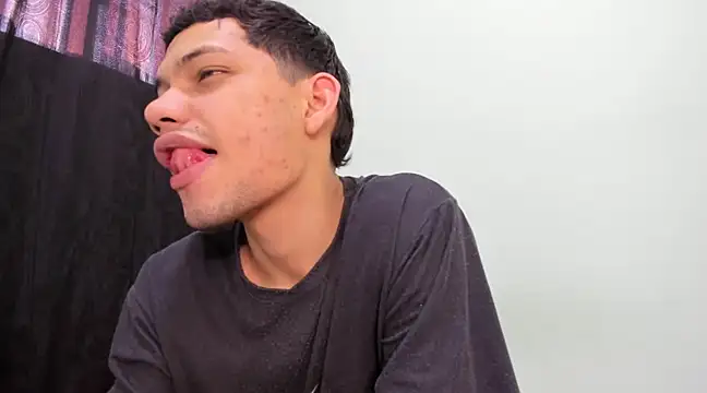 Diego-Monsalve online show from February 20, 10:37 pm