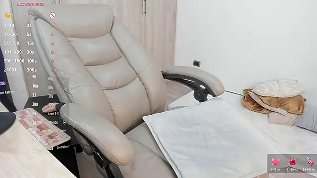  miamadison online show from February 21, 3:29 am