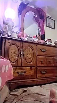 whitetrashdirtyslut online show from September 16, 1:17 am