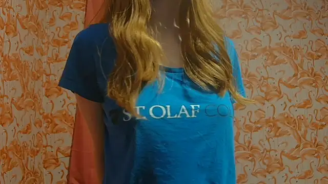 strawberrysmoothie online show from January 30, 3:00 am