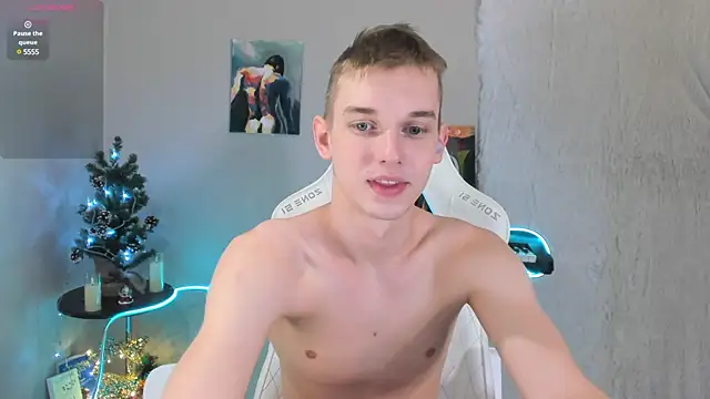 Snapshot of 4ever_dude chatting on January 15, 3:33 am 4ever dude online show from January 15, 3:33 am