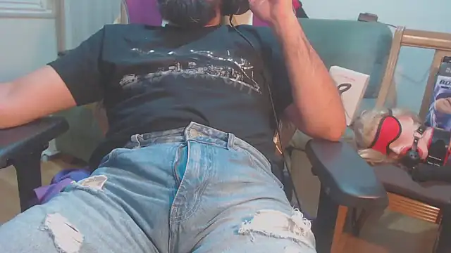 master4subslut online show from October 5, 9:45 pm