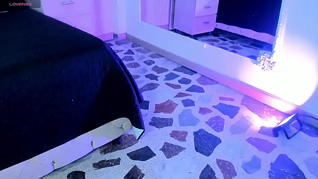 Agathaargent  online show from October 12, 4:33 am