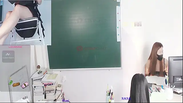 Snapshot of _Math_ chatting on July 11, 12:24 am Math online show from July 11, 12:24 am