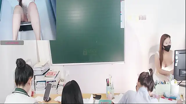 Snapshot of _Math_ chatting on July 15, 2:39 am Math online show from July 15, 2:39 am