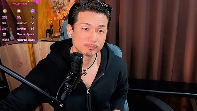 HARU-outdoor-x online show from November 14, 2:38 pm