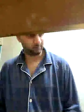 Snapshot of Fucklover011 chatting on October 26, 1:22 am Fucklover011 online show from October 26, 1:22 am