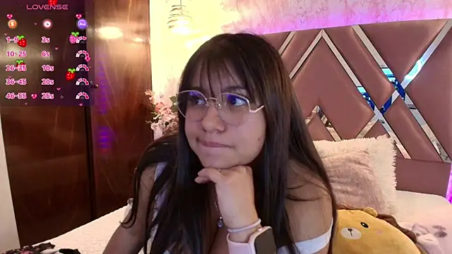 Snapshot of Miaa_Smiith1 chatting on January 31, 2:37 am Miaa Smiith1 online show from January 31, 2:37 am