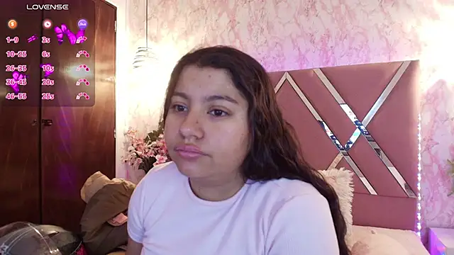 Snapshot of Miaa_Smiith1 chatting on March 7, 12:12 pm Miaa Smiith1 online show from March 7, 12:12 pm